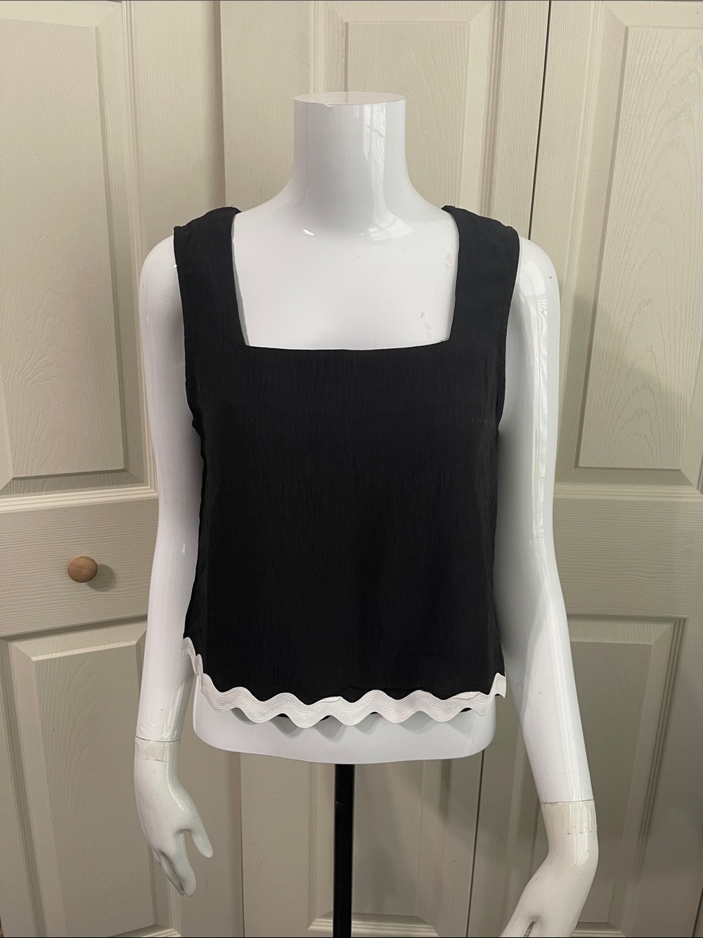 Blooming Jelly women's Black Square-Neck Top with White Scallop Hem. CONT N